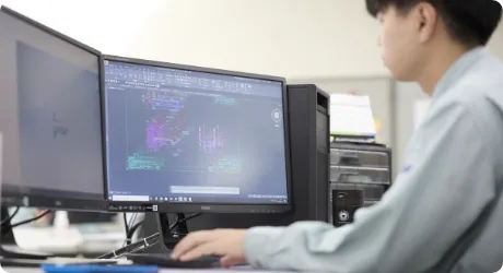 設計（エンジニア）